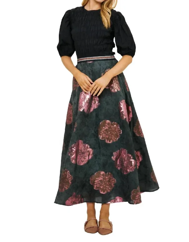 Women's Attire Rosa Swing Skirt In Black