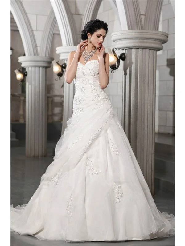 Women's Plus-Size Garments A-Line/Princess Sweetheart Sleeveless Beading Applique Long Organza Wedding Dresses