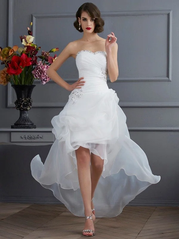 Women's Apparel A-Line/Princess Sweetheart Sleeveless Beading High Low Organza Wedding Dresses